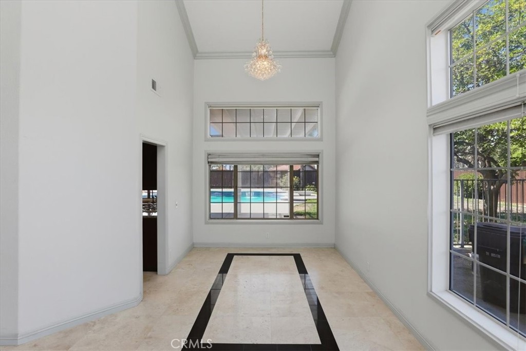 21227 Dickinson Road Moreno Valley, CA 92557 - Photo 9 of 59