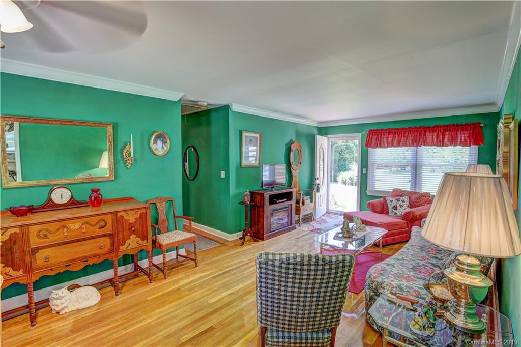 3535 Farrhill Road Charlotte, NC 28214 - Photo 13 of 48 Gallery Image 13
