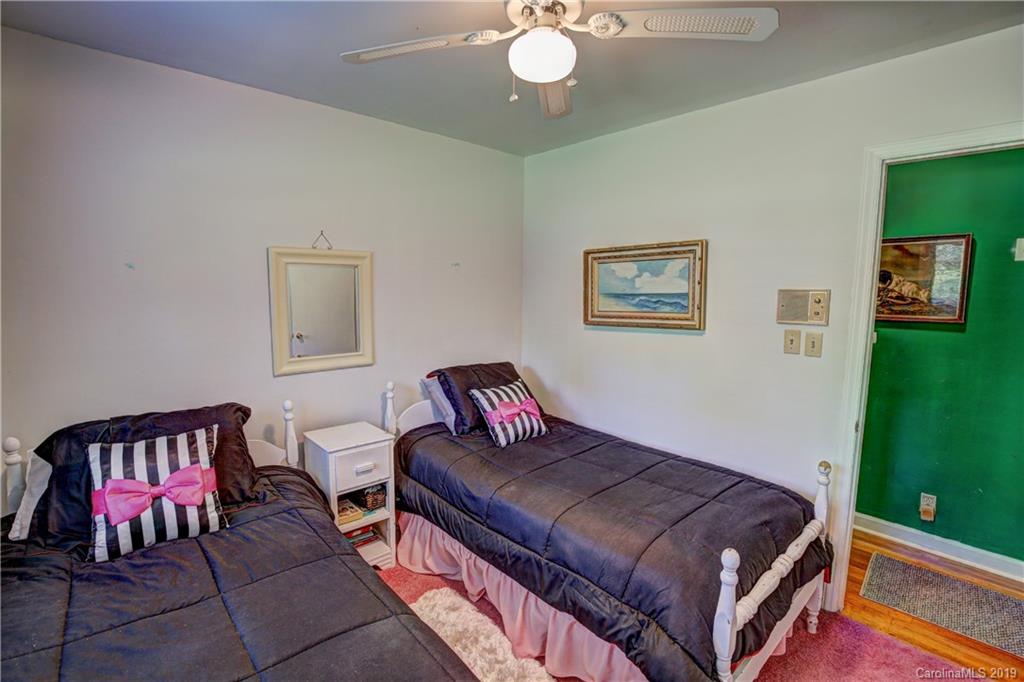 3535 Farrhill Road Charlotte, NC 28214 - Photo 17 of 48 Gallery Image 17