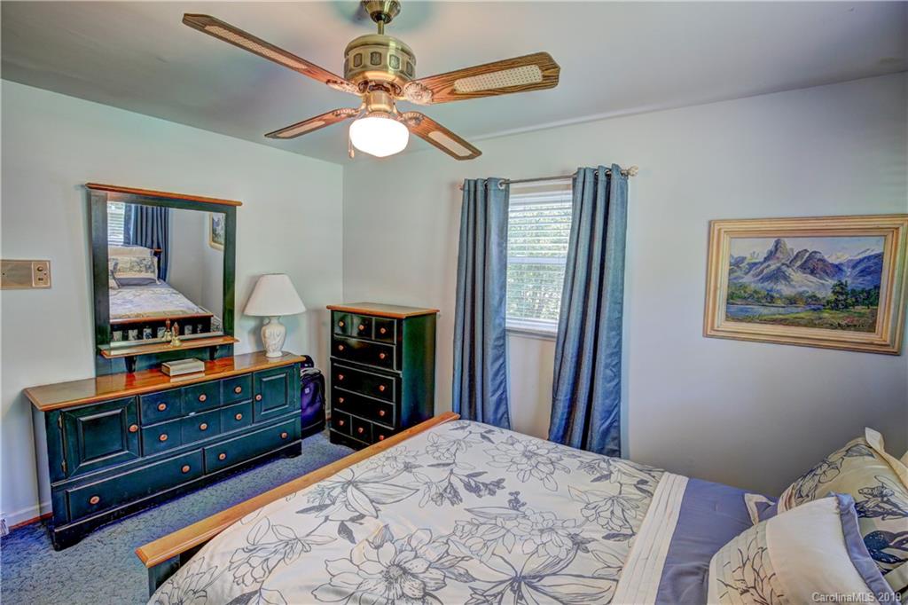 3535 Farrhill Road Charlotte, NC 28214 - Photo 19 of 48 Gallery Image 19