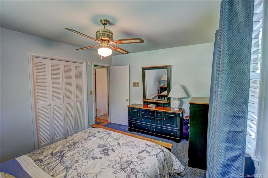 3535 Farrhill Road Charlotte, NC 28214 - Photo 20 of 48 Gallery Image 20