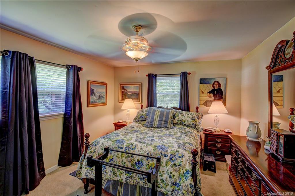 3535 Farrhill Road Charlotte, NC 28214 - Photo 22 of 48 Gallery Image 22