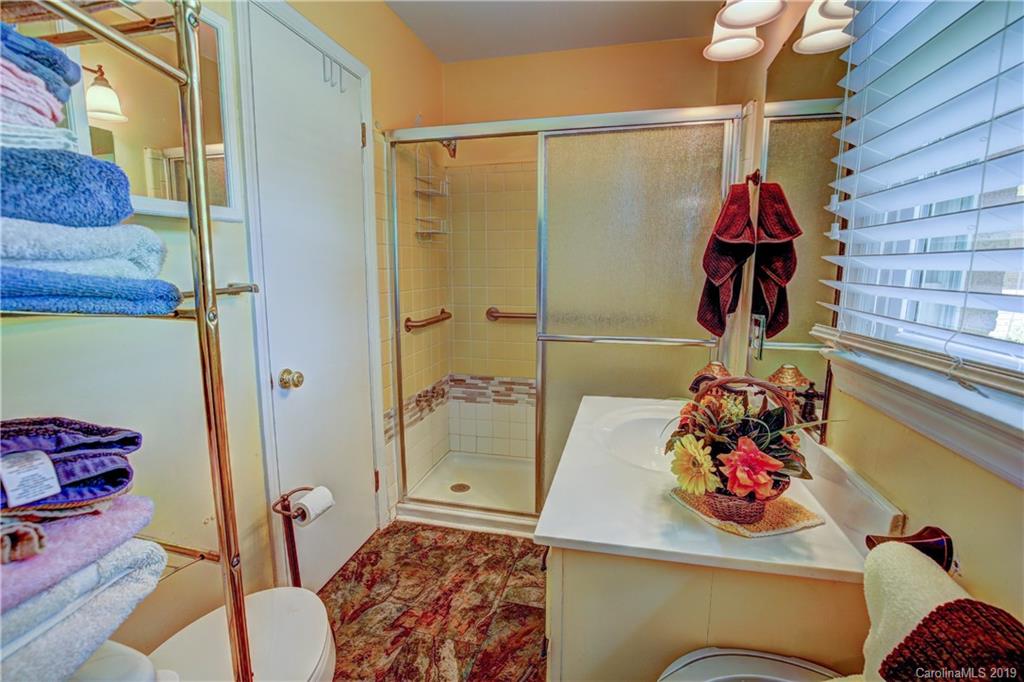 3535 Farrhill Road Charlotte, NC 28214 - Photo 26 of 48 Gallery Image 26