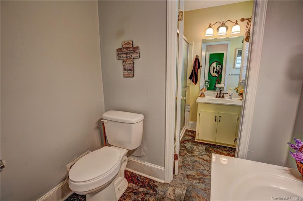 3535 Farrhill Road Charlotte, NC 28214 - Photo 31 of 48 Gallery Image 31