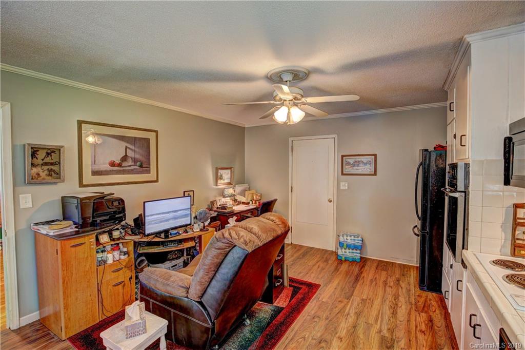 3535 Farrhill Road Charlotte, NC 28214 - Photo 37 of 48 Gallery Image 37