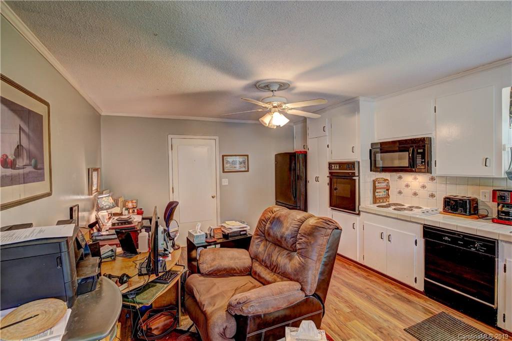 3535 Farrhill Road Charlotte, NC 28214 - Photo 38 of 48 Gallery Image 38
