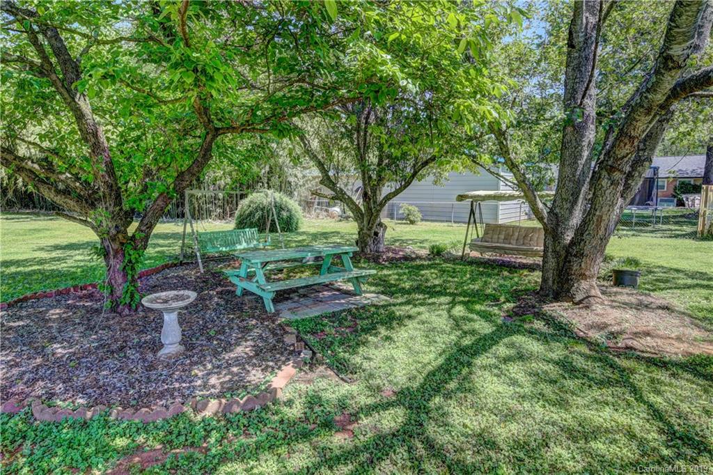 3535 Farrhill Road Charlotte, NC 28214 - Photo 9 of 48 Gallery Image 9