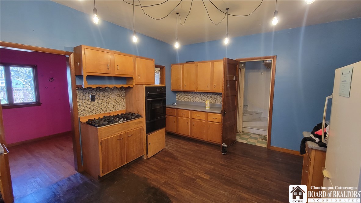 604 South Roberts Road Dunkirk City, NY 14048 - Photo 3 of 17 lower