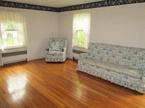 30 Maple Avenue, Unit 1 Rutland, MA 01543 - Photo 3 of 21
