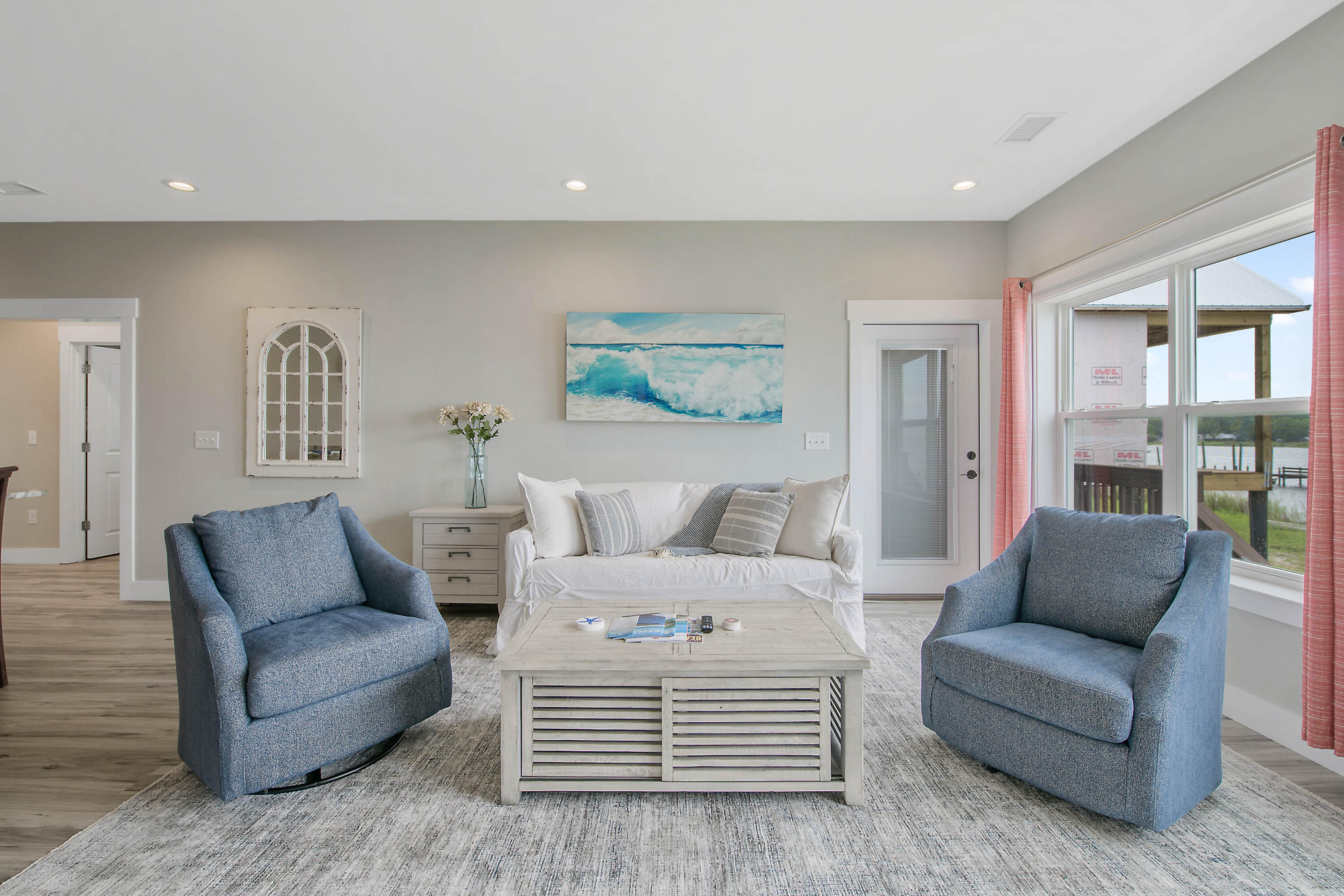 486 Beatrice Point Road Freeport, FL 32439 - Photo 11 of 38 Living Area