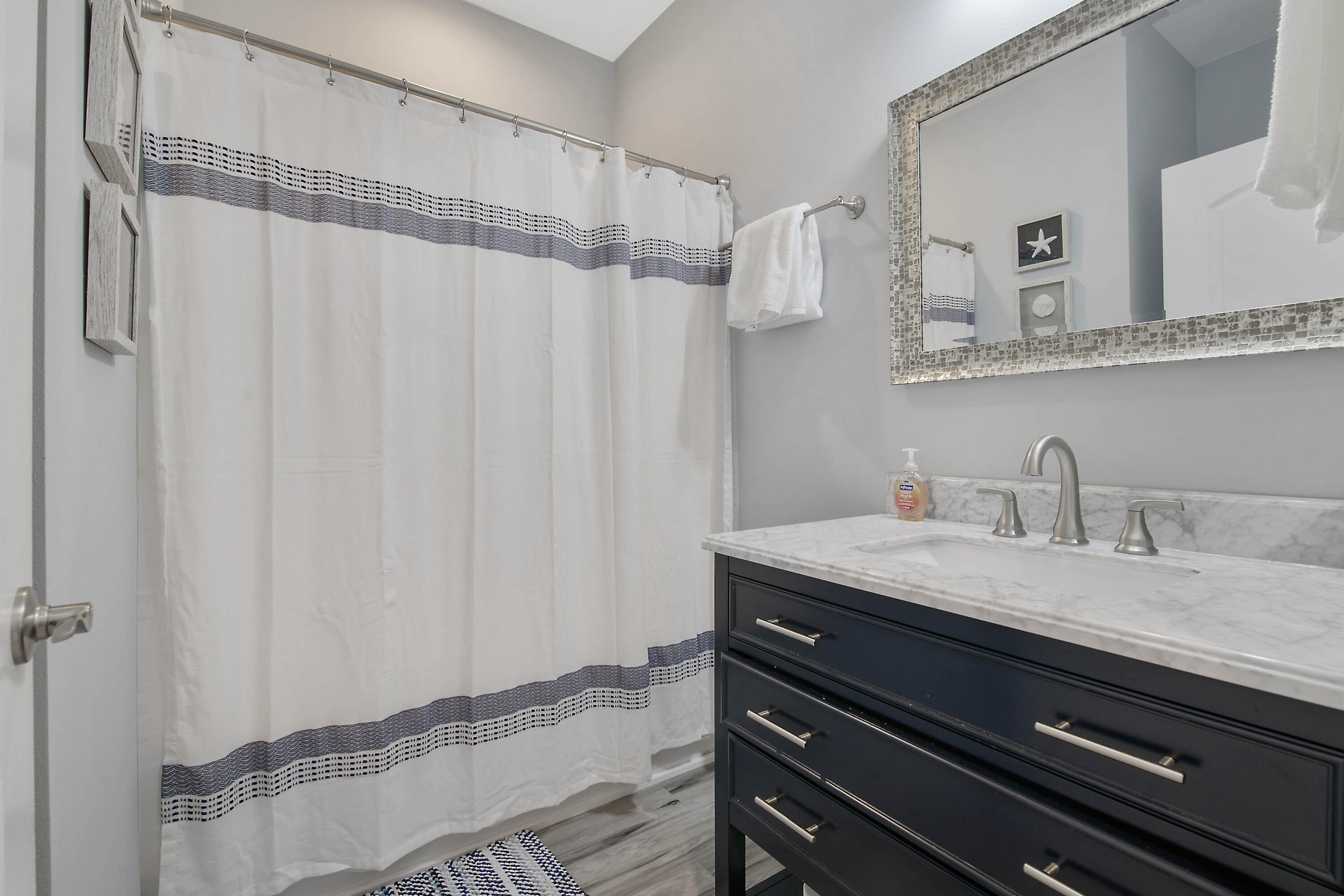 486 Beatrice Point Road Freeport, FL 32439 - Photo 25 of 38 Guest Bath