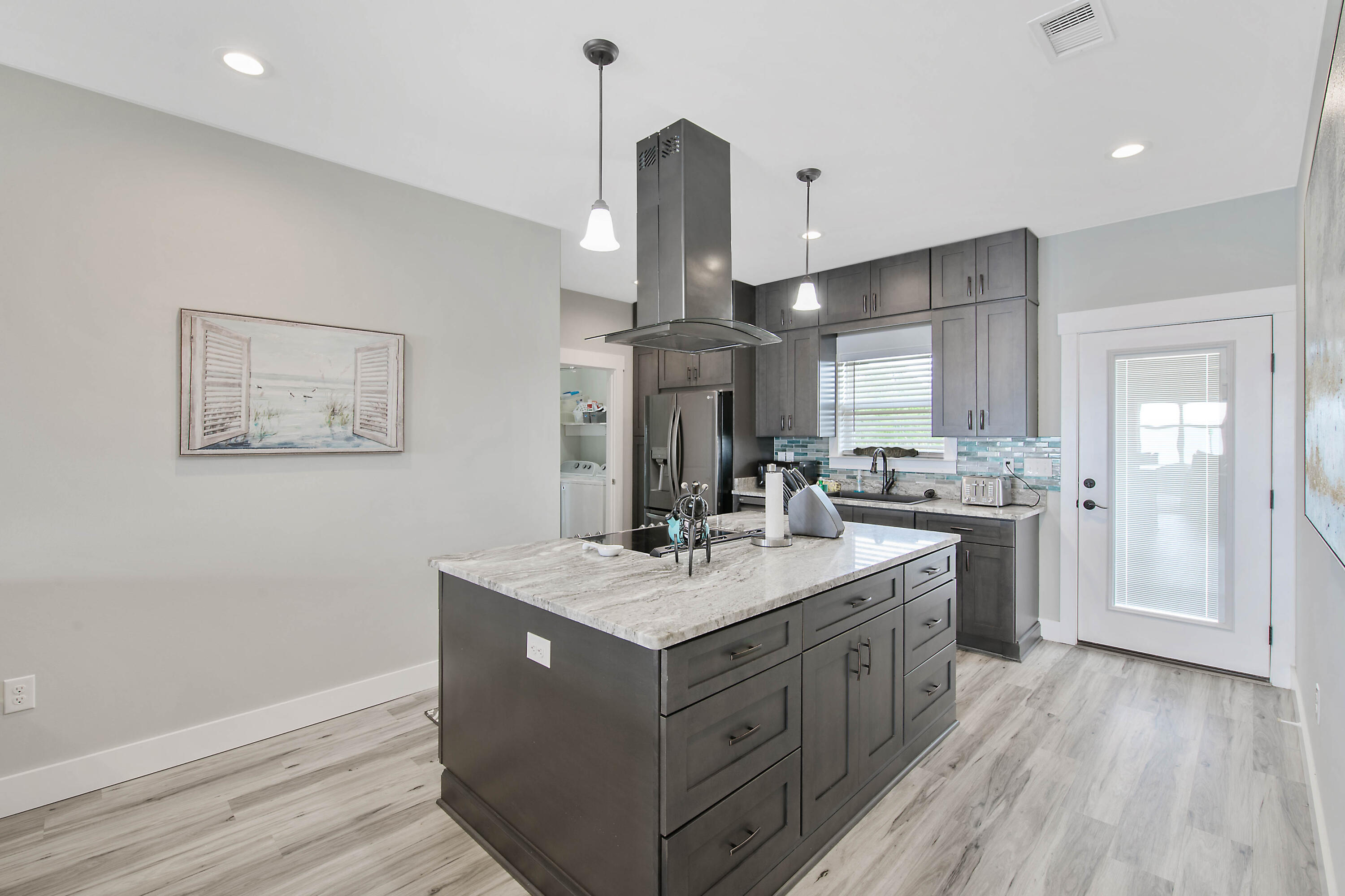 486 Beatrice Point Road Freeport, FL 32439 - Photo 7 of 38 Kitchen