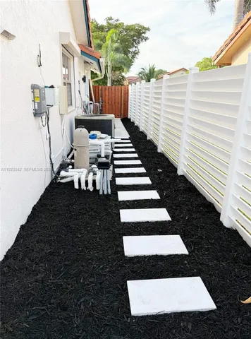 $830,000 | 15561 Carriage Court, Davie, FL 33331