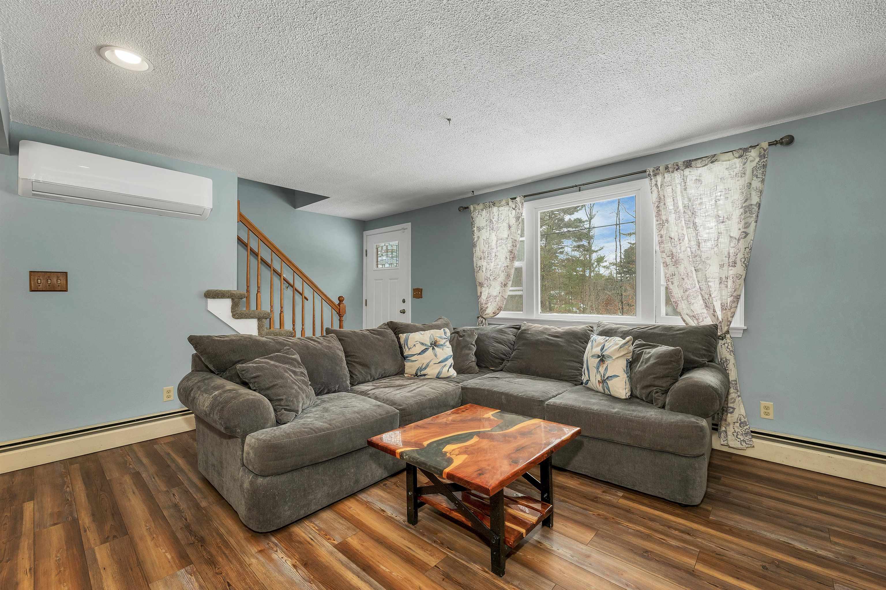 18 Ridgecrest Drive Hudson, NH 03051 - Photo 14 of 57