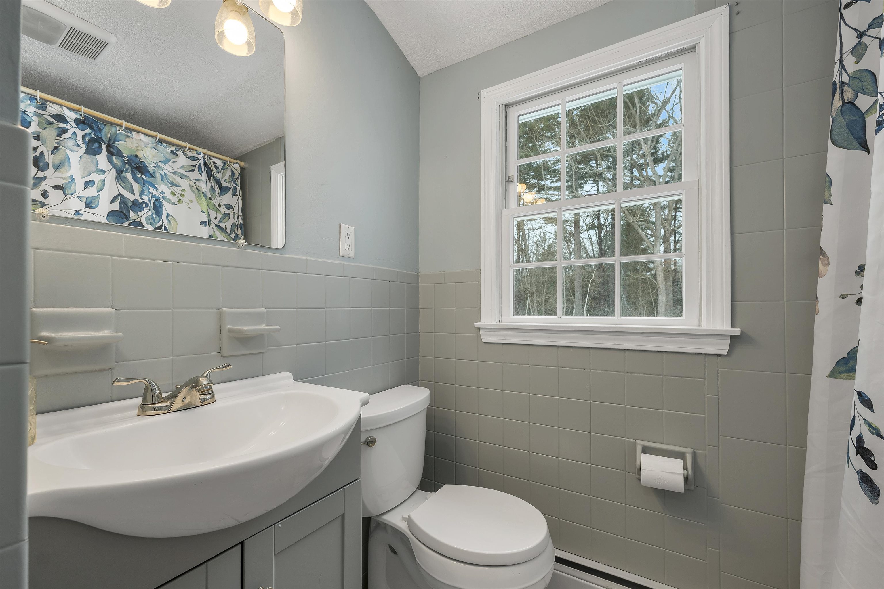 18 Ridgecrest Drive Hudson, NH 03051 - Photo 25 of 57