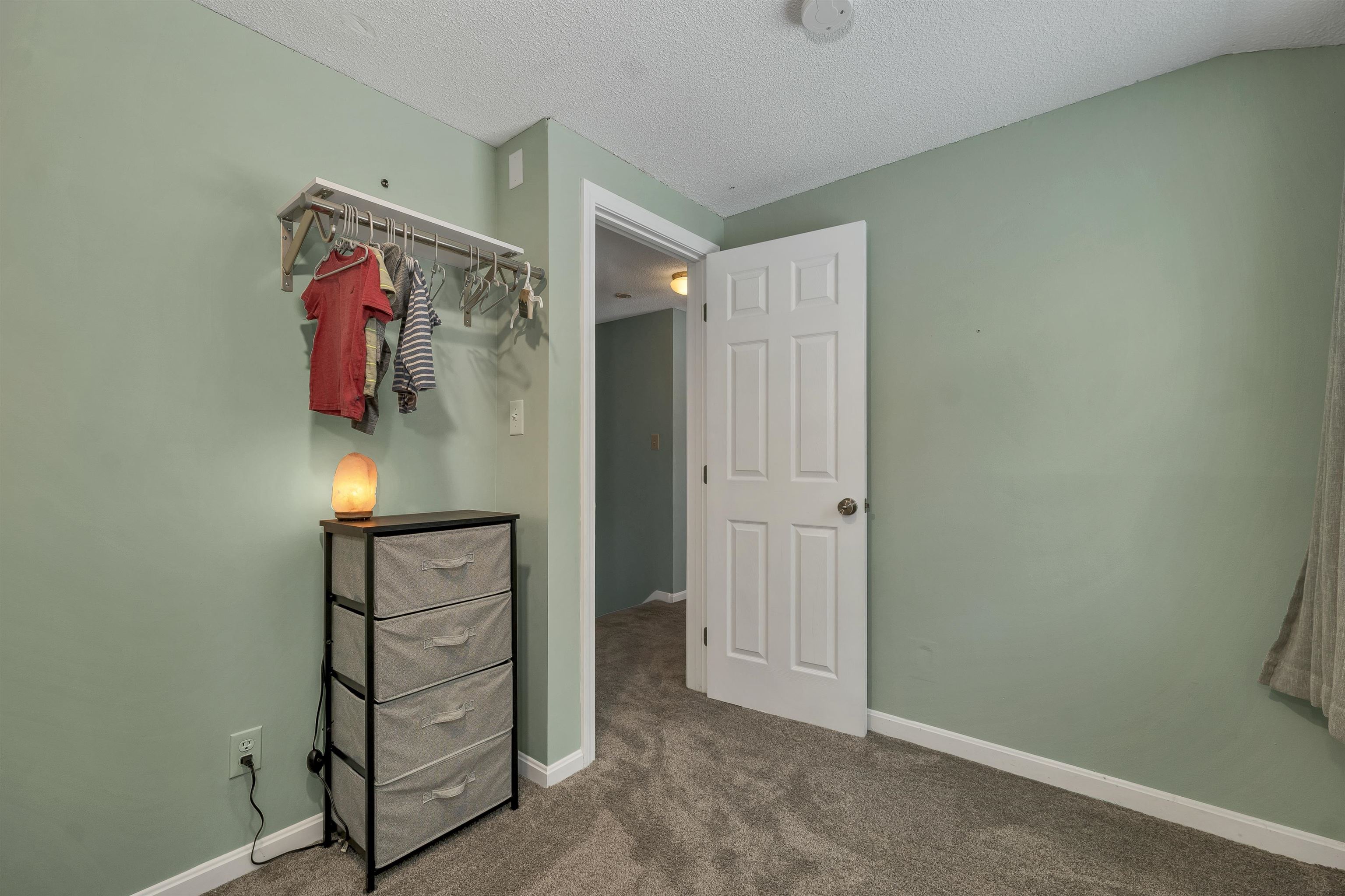 18 Ridgecrest Drive Hudson, NH 03051 - Photo 27 of 57