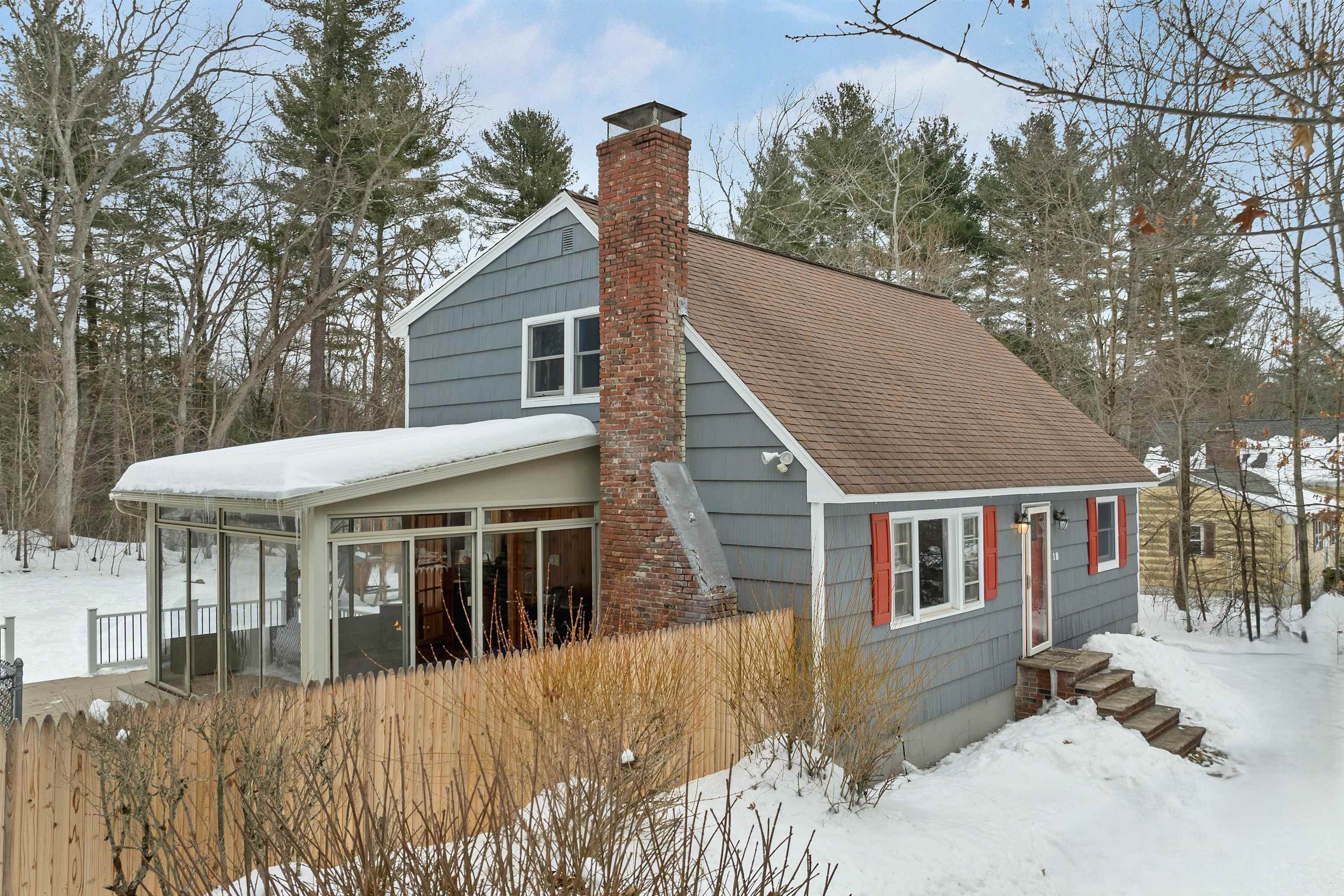 18 Ridgecrest Drive Hudson, NH 03051 - Photo 3 of 57