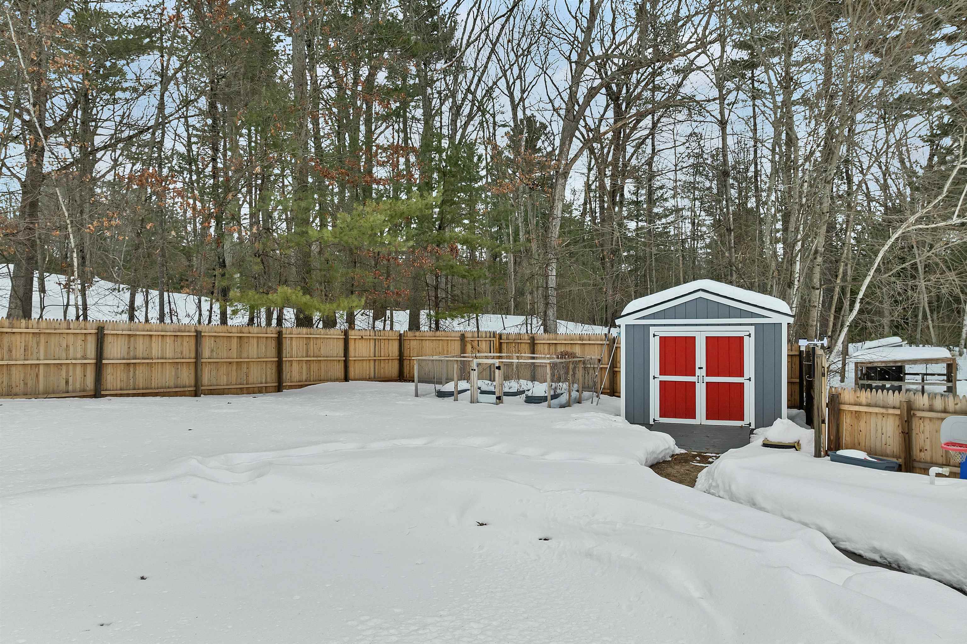 18 Ridgecrest Drive Hudson, NH 03051 - Photo 39 of 57