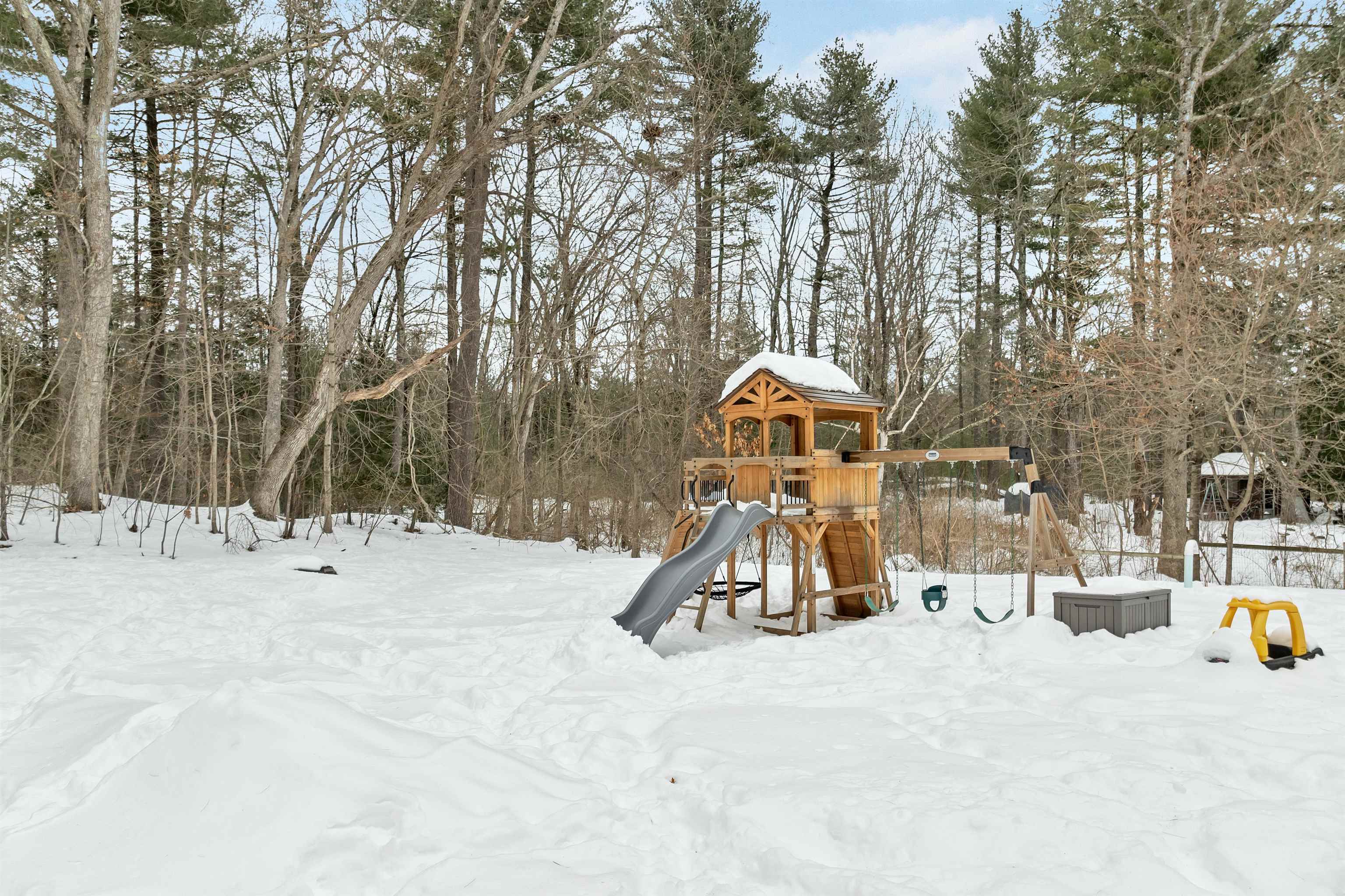 18 Ridgecrest Drive Hudson, NH 03051 - Photo 40 of 57