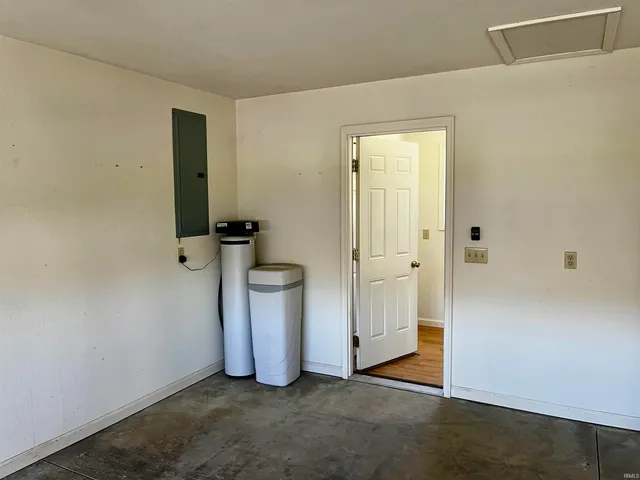 $235,000 | 14 Cobblestone Boulevard, Gas City, IN 46933