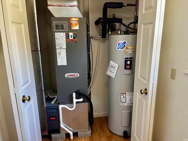 $235,000 | 14 Cobblestone Boulevard, Gas City, IN 46933