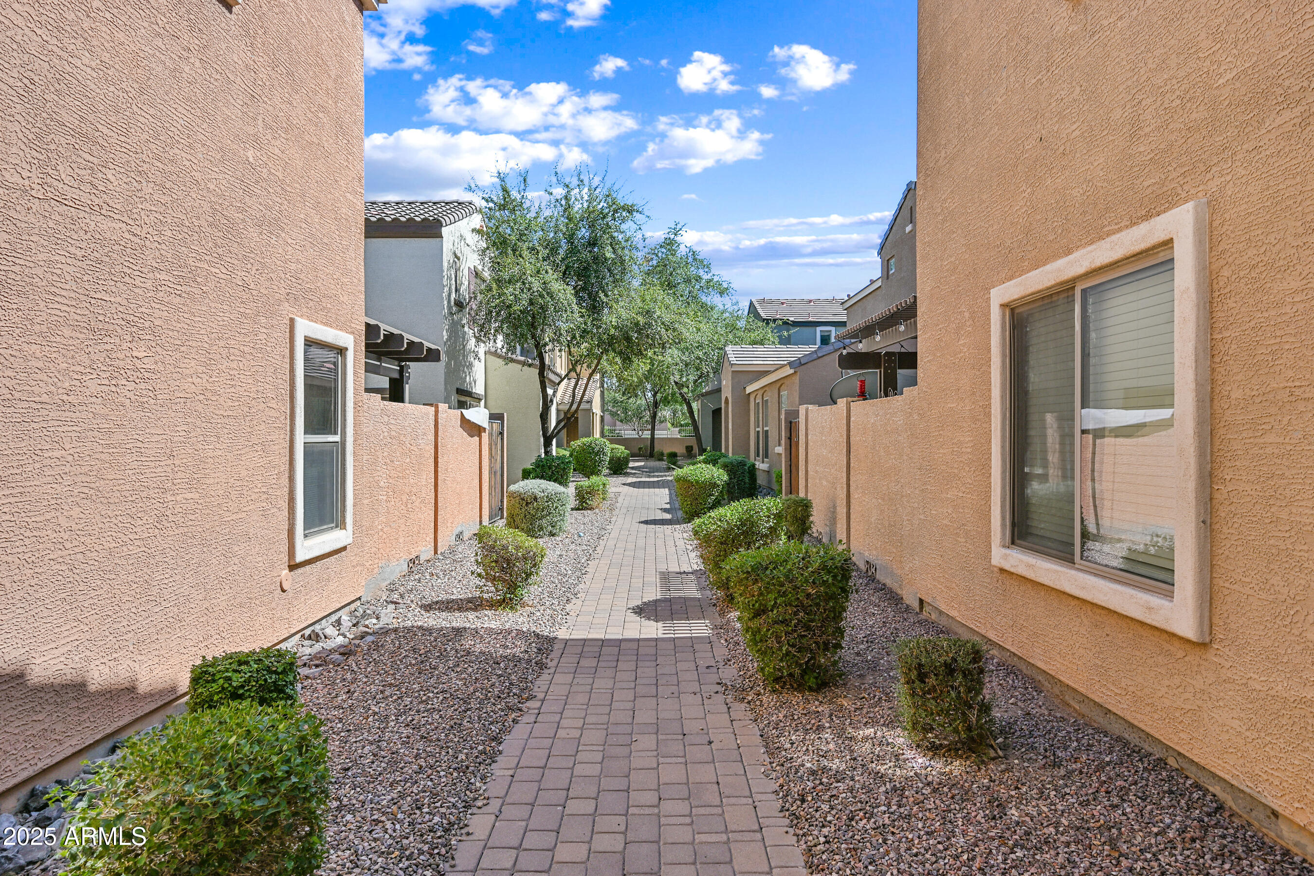 3299 East Loma Vista St