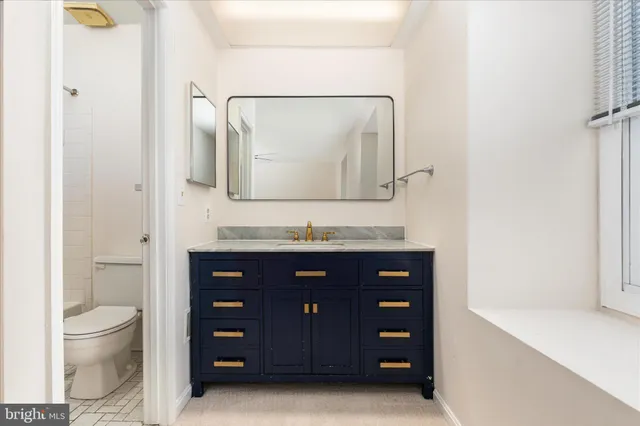 $590,000 | 4432 Chase Park Court, Annandale, VA 22003