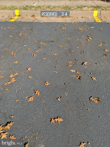 $590,000 | 4432 Chase Park Court, Annandale, VA 22003