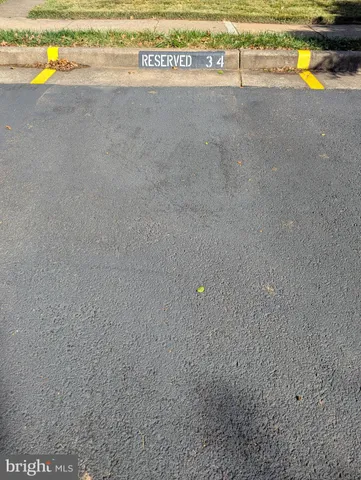 $590,000 | 4432 Chase Park Court, Annandale, VA 22003