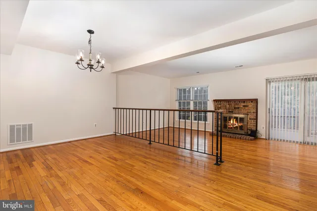 $590,000 | 4432 Chase Park Court, Annandale, VA 22003