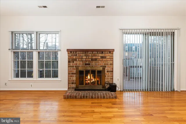 $590,000 | 4432 Chase Park Court, Annandale, VA 22003