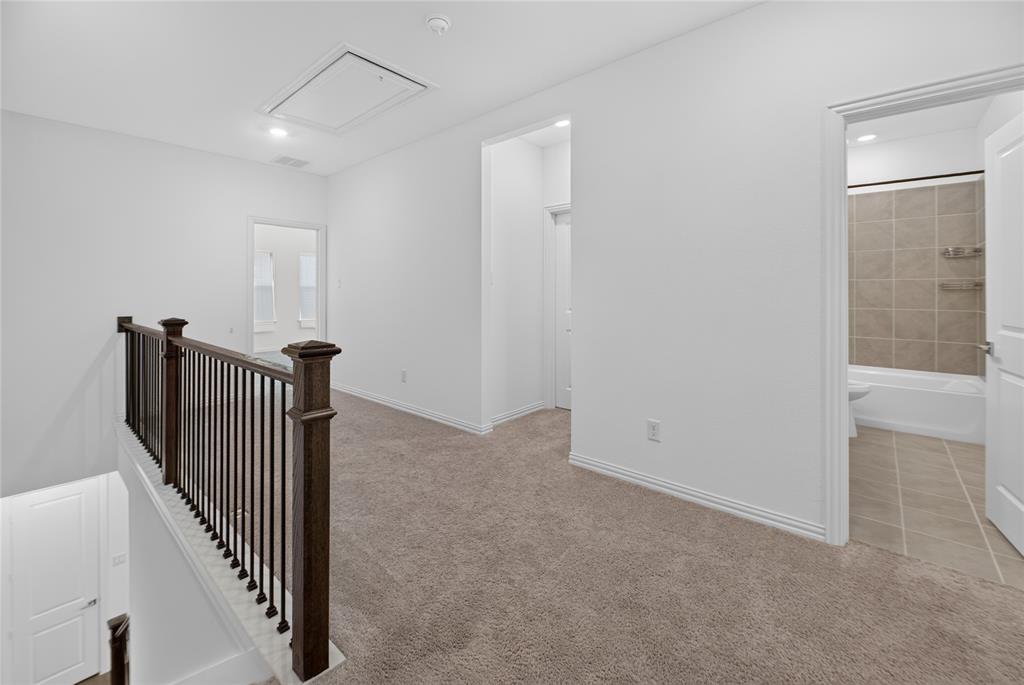 4713 Craymore Road Dallas, TX 75228 - Photo 11 of 24 Gallery Image 11