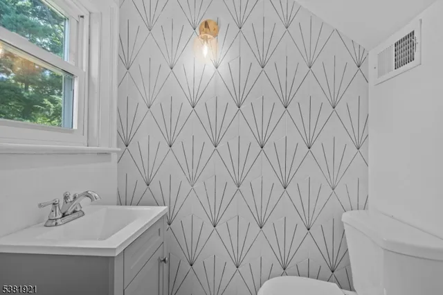 $899,999 | 367 Highland Avenue, Orange, NJ 07050