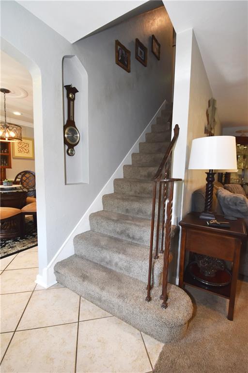 541 Haverhill Road Pittsburgh, PA 15228 - Photo 3 of 28 a view of entryway and hall