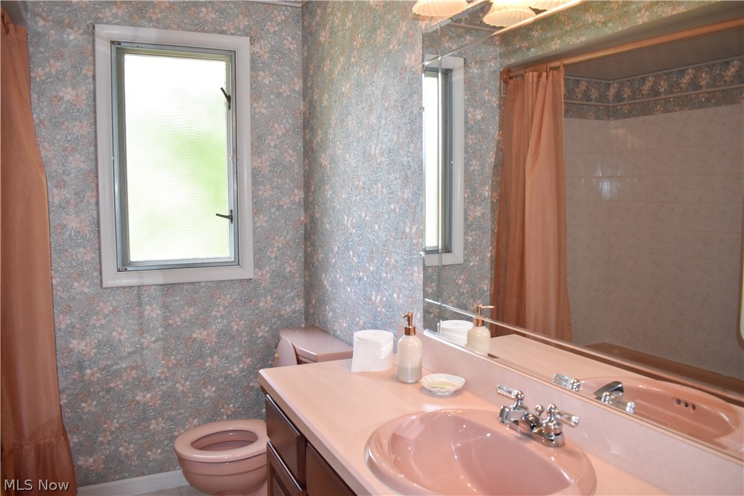 18749 Alexander Road Walton Hills, OH 44146 - Photo 9 of 25