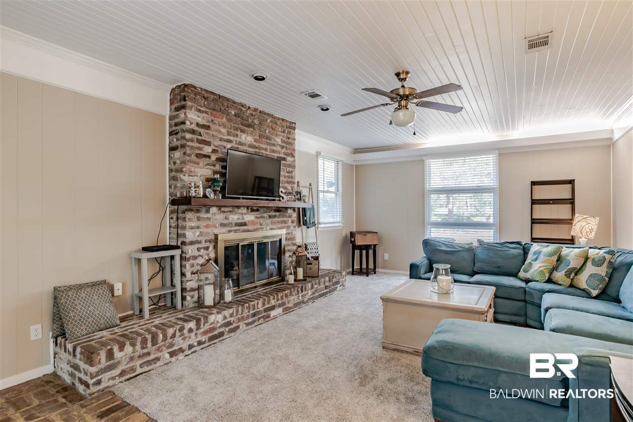 407 Thornton Place Mobile, AL 36609 - Photo 15 of 25