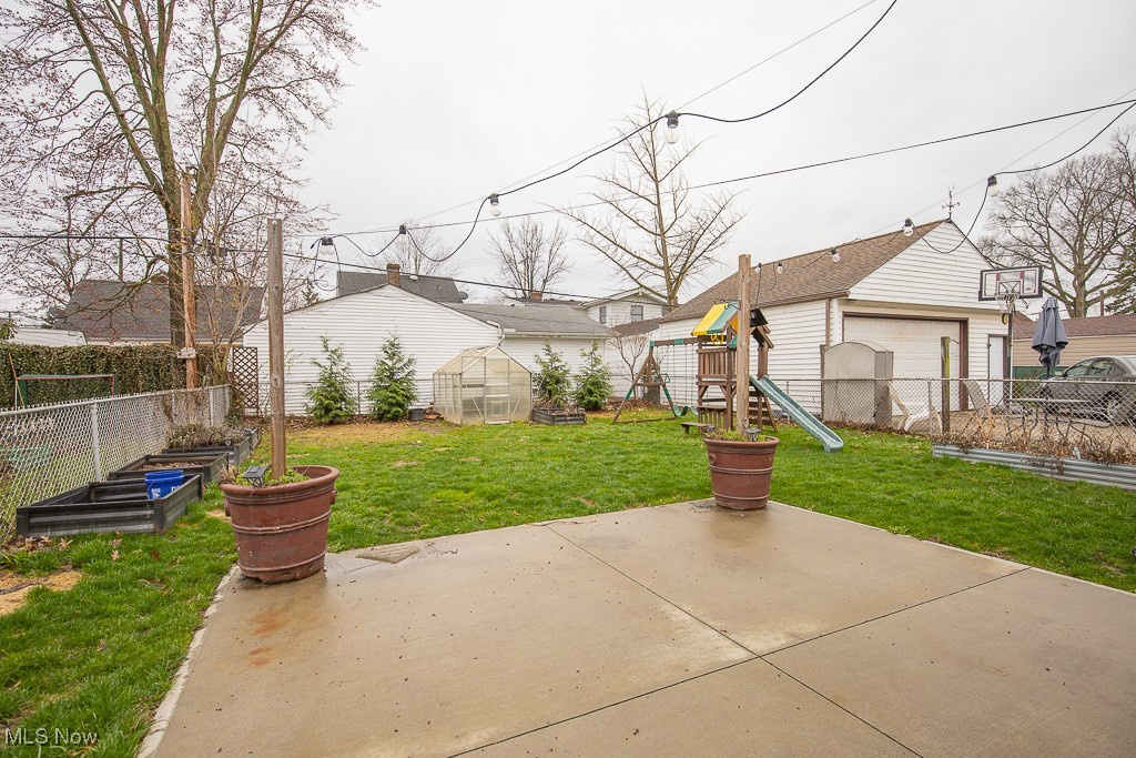 4815 Redfern Road Parma, OH 44134 - Photo 21 of 22 Large patio