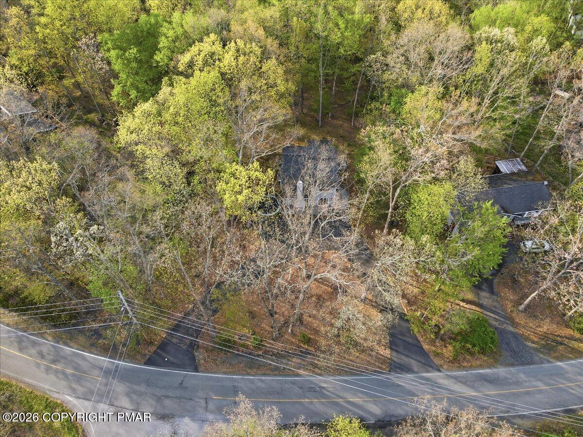 126 Dunchurch Drive Bushkill, PA 18324 - Photo 34 of 34 a view of a yard