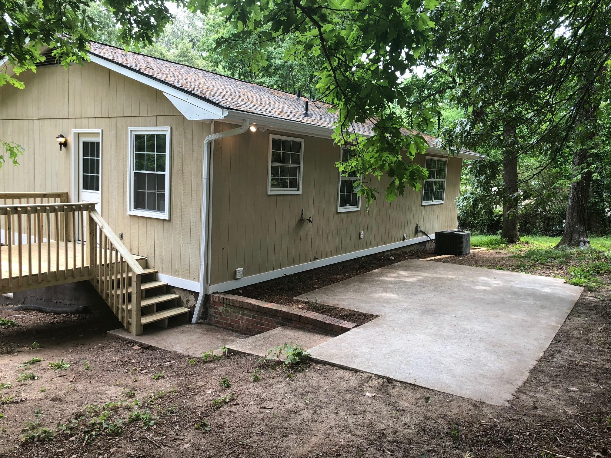 114 Oak Road Powell, TN 37849 - Photo 12 of 12 a front view of a house with a yard