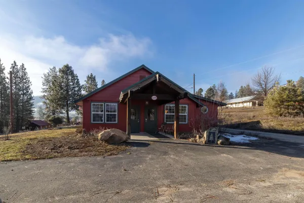 $509,000 | 609 South Middlefork Road, Garden Valley, ID 83622