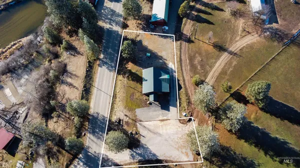 $509,000 | 609 South Middlefork Road, Garden Valley, ID 83622