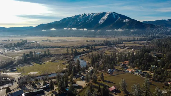 $509,000 | 609 South Middlefork Road, Garden Valley, ID 83622