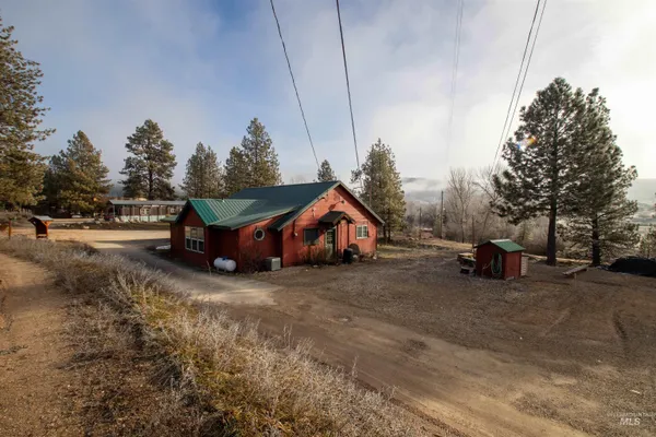 $509,000 | 609 South Middlefork Road, Garden Valley, ID 83622