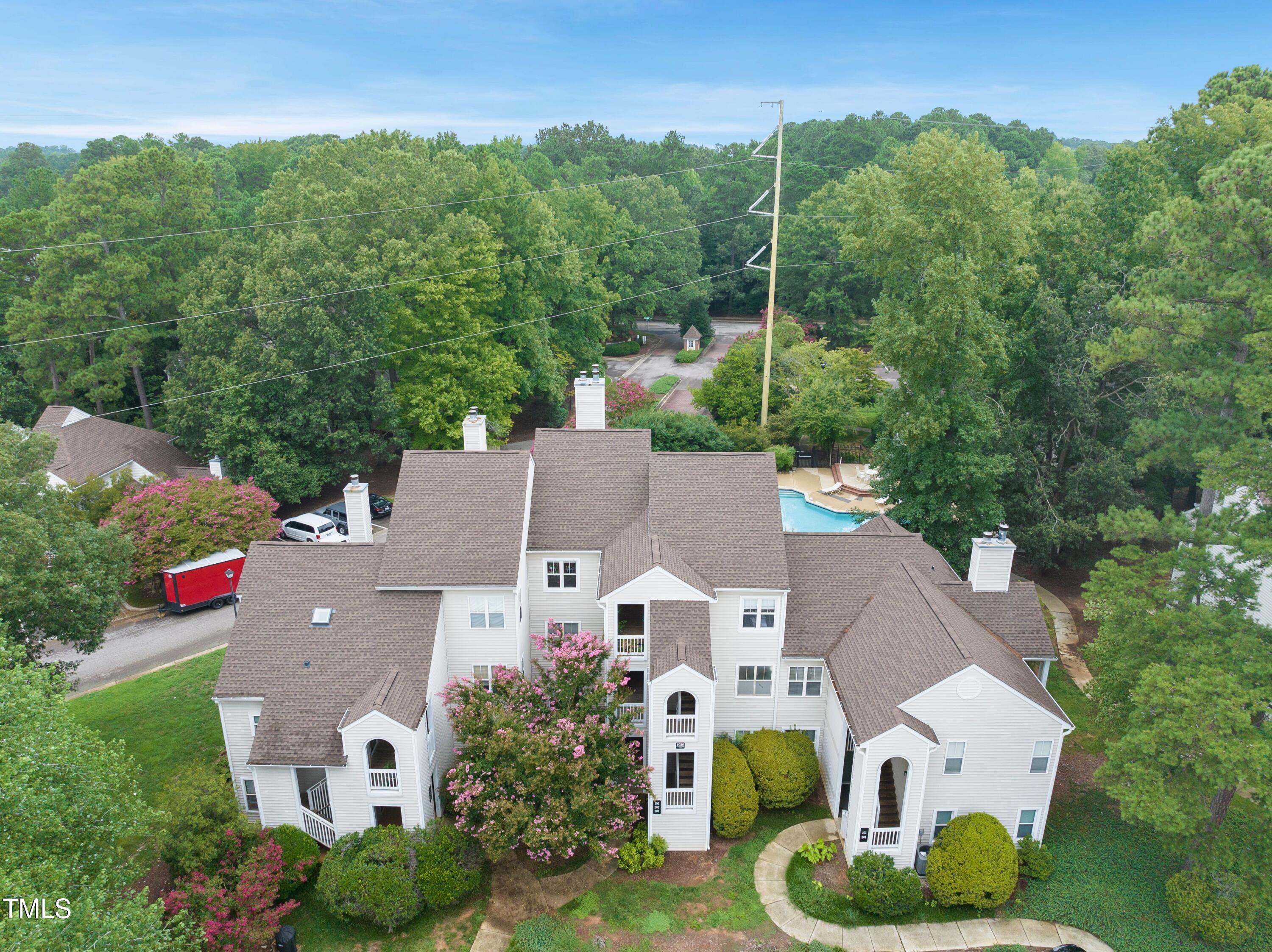 6020 Winterpointe Lane, Unit 202 Raleigh, NC 27606 - Photo 16 of 16 vn19Mu-V
