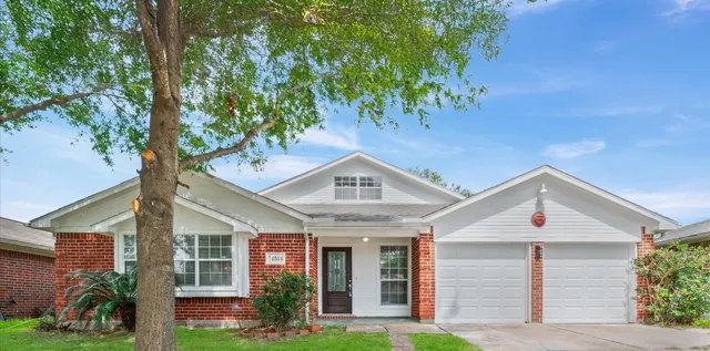 $2,300 | 1511 Leadenhall Circle, Channelview, TX 77530