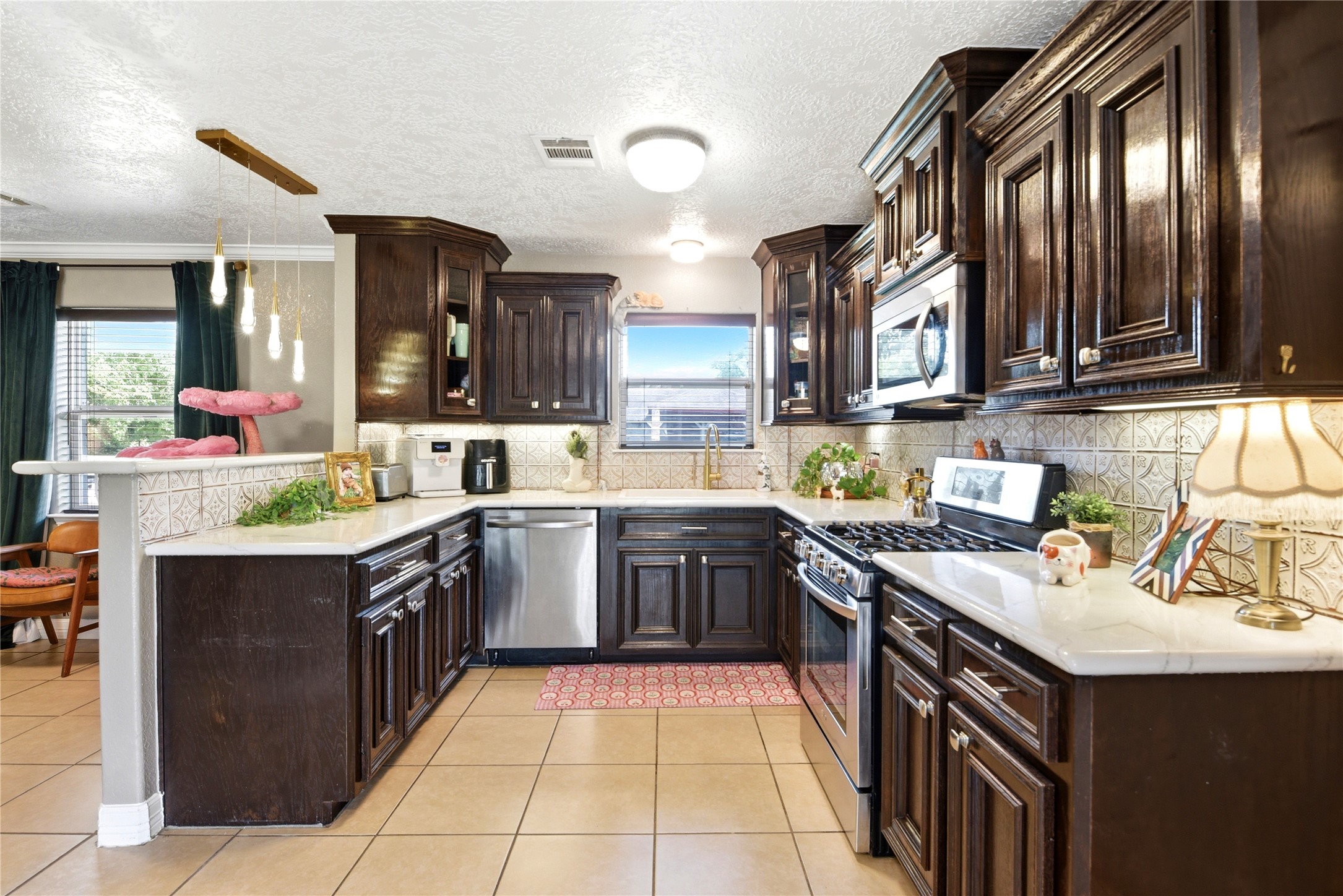 412 Inwood Drive Baytown, TX 77521 - Photo 15 of 46 Gallery Image 15