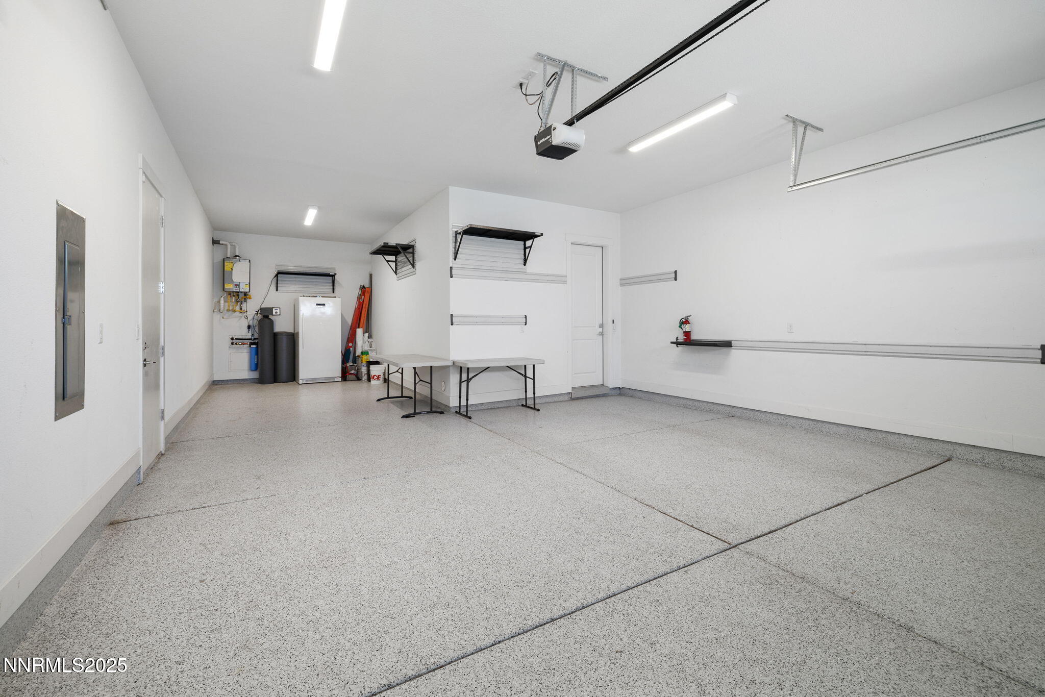 5406 Side Saddle Trail Reno, NV 89511 - Photo 33 of 39 a view of a livingroom with table and chair