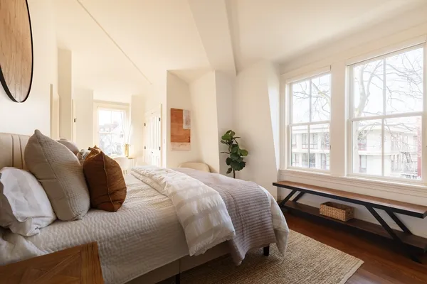 $2,395,000 | 11 Avon Street, Unit 11, Cambridge, MA 02138