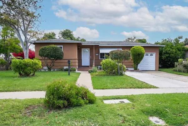 $799,000 | 2105 South Rosewood Avenue, Santa Ana, CA 92707