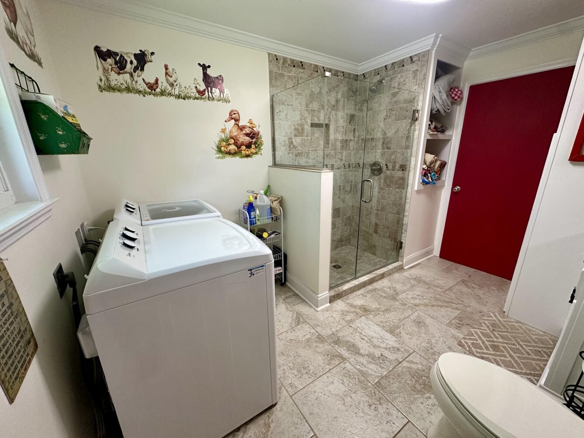 449 York Road Ocoee, TN 37361 - Photo 10 of 26 a utility room with dryer and washer